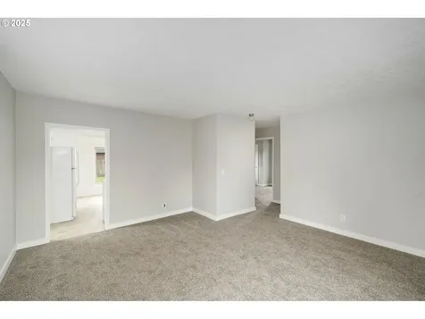 2122 NE 86th Avenue Portland OR 97220