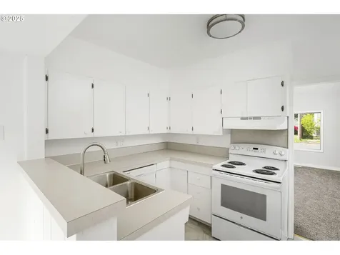 2122 NE 86th Avenue Portland OR 97220