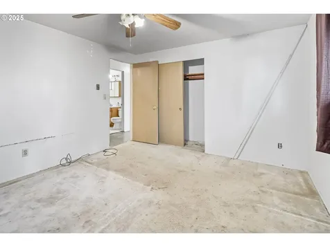 1437 SE 140th Avenue Portland OR 97233