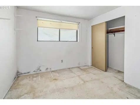 1437 SE 140th Avenue Portland OR 97233