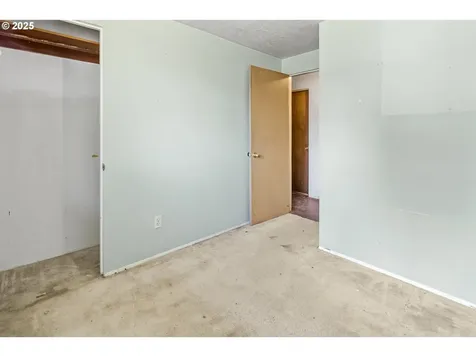 1437 SE 140th Avenue Portland OR 97233