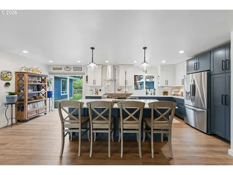 820 Jackson Avenue SW Bandon OR 97411