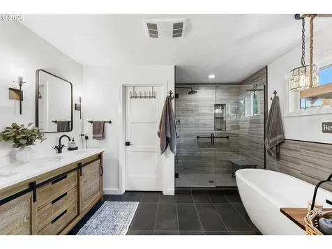 820 Jackson Avenue SW Bandon OR 97411