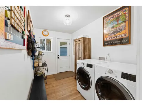 820 Jackson Avenue SW Bandon OR 97411