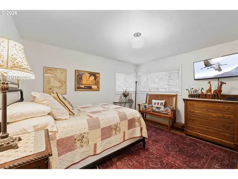 820 Jackson Avenue SW Bandon OR 97411