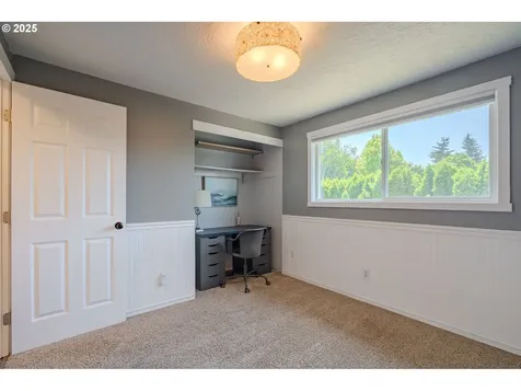 1607 NW 105th Street Vancouver WA 98685