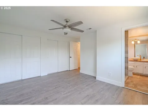 1607 NW 105th Street Vancouver WA 98685