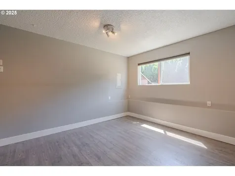 1607 NW 105th Street Vancouver WA 98685