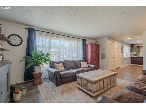 1607 NW 105th Street Vancouver WA 98685