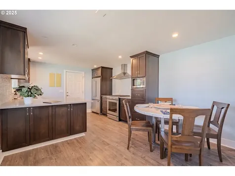 1607 NW 105th Street Vancouver WA 98685