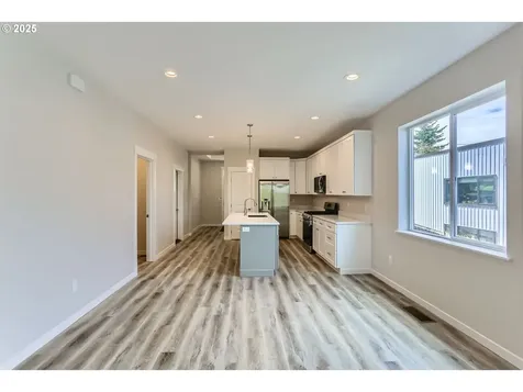 415 Pearl Street Oregon City OR 97045