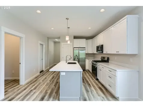 415 Pearl Street Oregon City OR 97045
