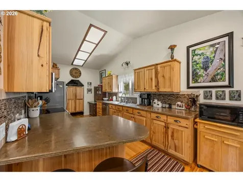 737 Pinecrest Drive Grants Pass OR 97526