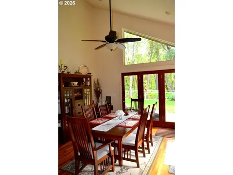 737 Pinecrest Drive Grants Pass OR 97526