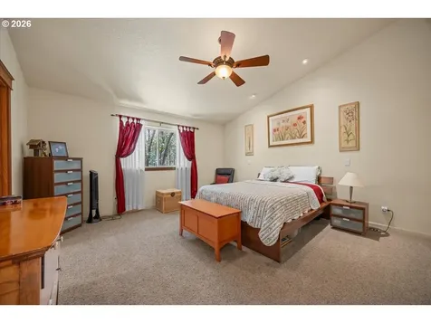 737 Pinecrest Drive Grants Pass OR 97526
