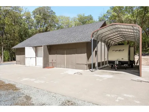 737 Pinecrest Drive Grants Pass OR 97526
