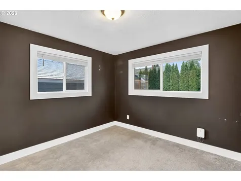 9014 NE Wygant Street Portland OR 97220