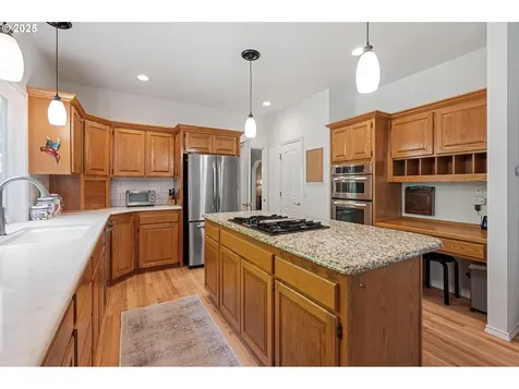 19785 Derby Street West Linn OR 97068