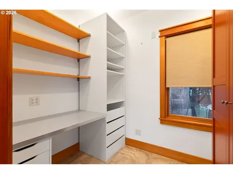 1221 SE Rex Street Portland OR 97202