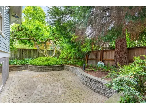 1221 SE Rex Street Portland OR 97202