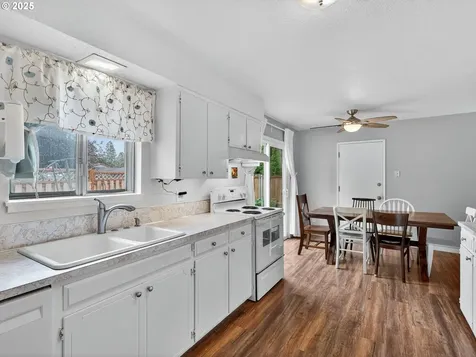 744 Missouri Avenue Vernonia OR 97064