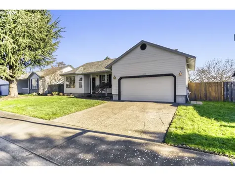 1252 NE 22nd Avenue Hillsboro OR 97124