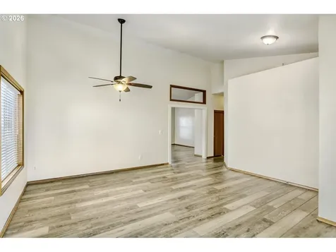 1252 NE 22nd Avenue Hillsboro OR 97124