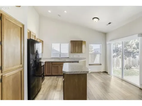 1252 NE 22nd Avenue Hillsboro OR 97124