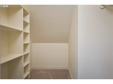 5126 NE 16th Avenue Portland OR 97211