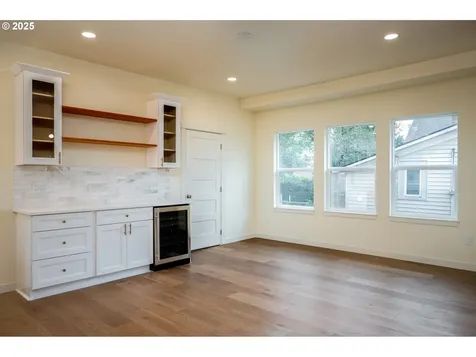 5126 NE 16th Avenue Portland OR 97211