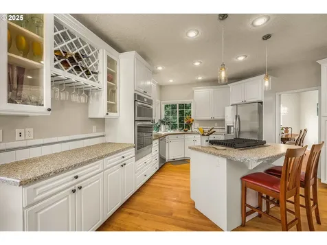 39510 Hood Street Sandy OR 97055