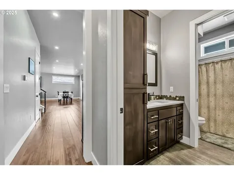22 W Dean Avenue Eugene OR 97404