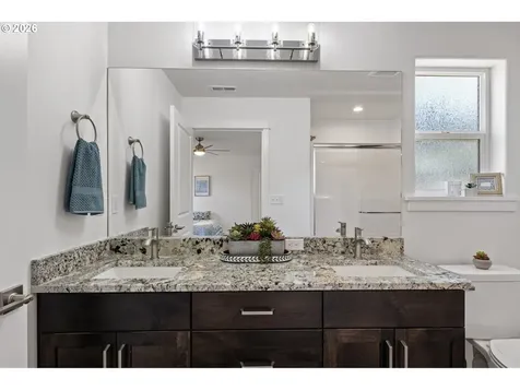 920 Fir Grove Lane Sutherlin OR 97479