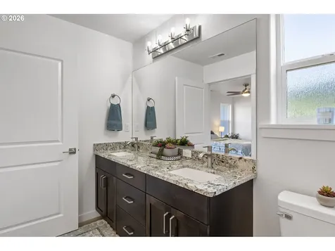 920 Fir Grove Lane Sutherlin OR 97479