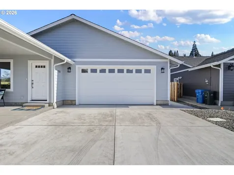 920 Fir Grove Lane Sutherlin OR 97479