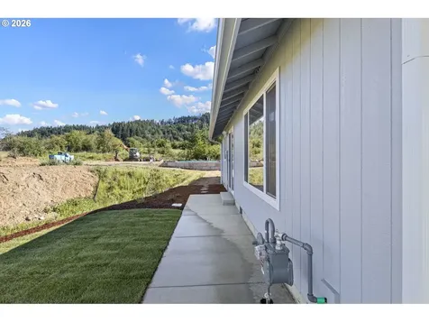 920 Fir Grove Lane Sutherlin OR 97479