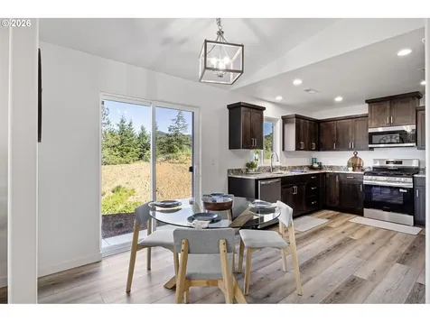 920 Fir Grove Lane Sutherlin OR 97479
