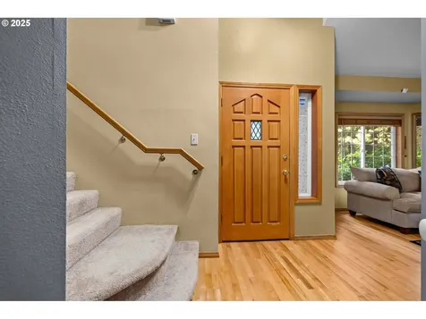 68163 E Twinberry Loop Welches OR 97067
