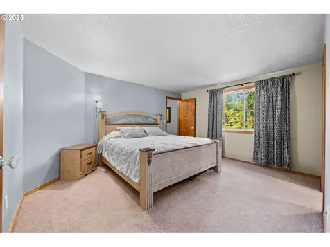 68163 E Twinberry Loop Welches OR 97067