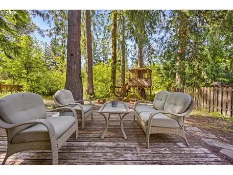 68163 E Twinberry Loop Welches OR 97067