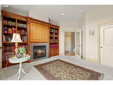 6147 Quail Hollow Street SE Salem OR 97306