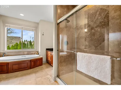 6147 Quail Hollow Street SE Salem OR 97306
