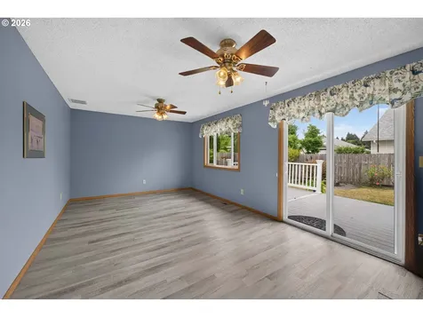 3905 NE 126th Avenue Vancouver WA 98682