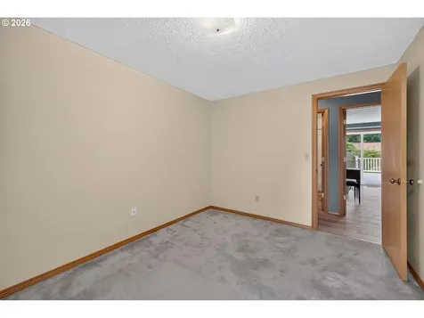 3905 NE 126th Avenue Vancouver WA 98682