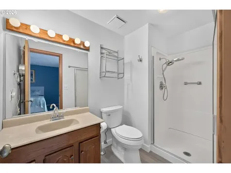 3905 NE 126th Avenue Vancouver WA 98682
