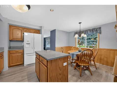 3905 NE 126th Avenue Vancouver WA 98682
