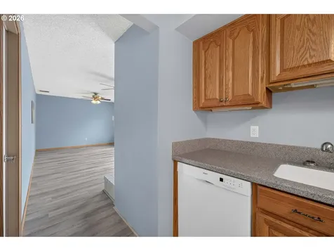 3905 NE 126th Avenue Vancouver WA 98682