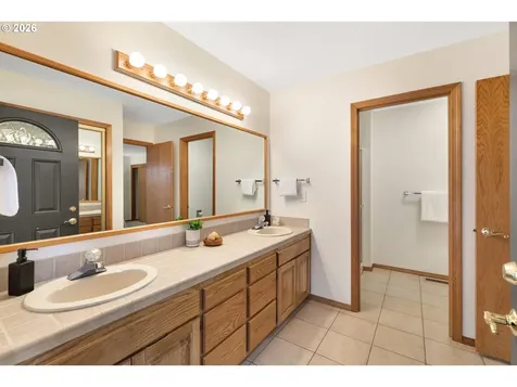 13920 SW Secretariet Lane Beaverton OR 97008