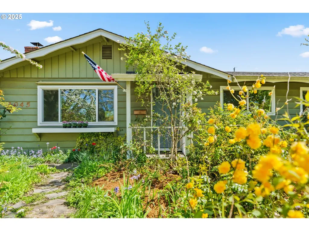 2045 Chambers Street Eugene OR 97405