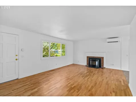 2045 Chambers Street Eugene OR 97405